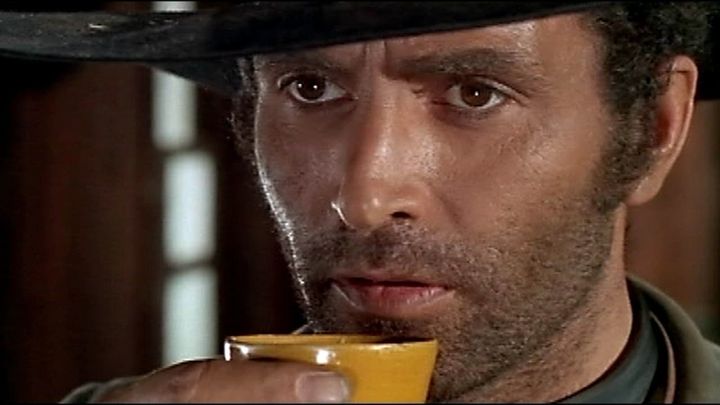 Una scena tratta dal film Prega il morto e ammazza il vivo