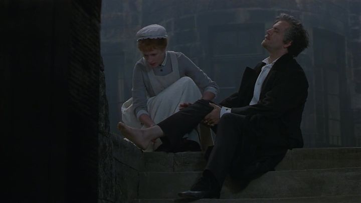 Una scena tratta dal film Mary Reilly