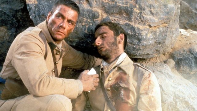 Una scena tratta dal film The Legionary - Fuga all'inferno