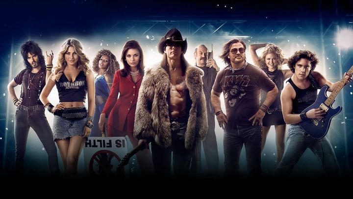 Una scena tratta dal film Rock of Ages