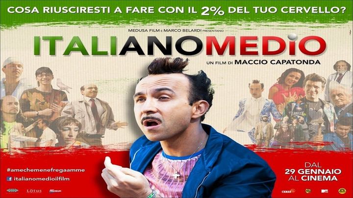 Una scena tratta dal film Italiano medio