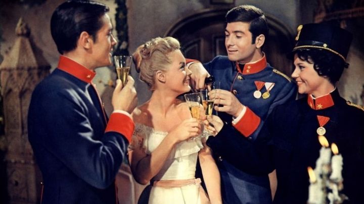 Una scena tratta dal film L'amante pura