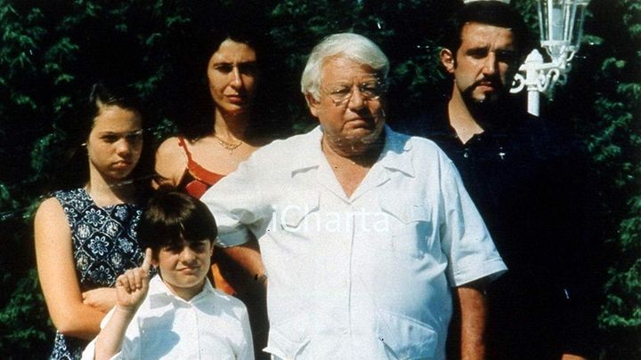 Una scena tratta dal film Un bugiardo in paradiso