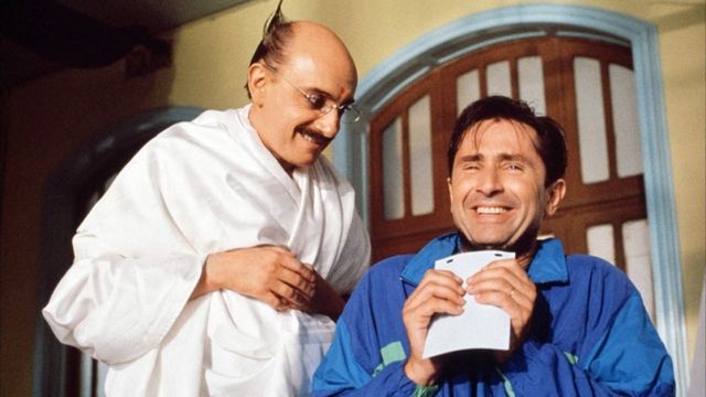 Una scena tratta dal film I segreti professionali del Dottor Apfelglück