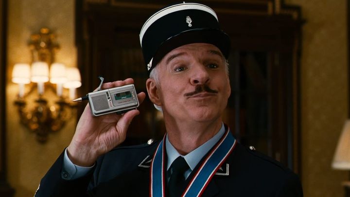 Una scena tratta dal film La pantera rosa 2