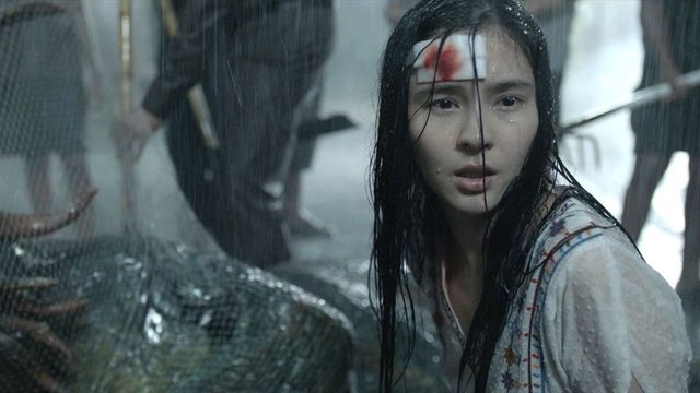 Una scena tratta dal film The Lake - La creatura del lago
