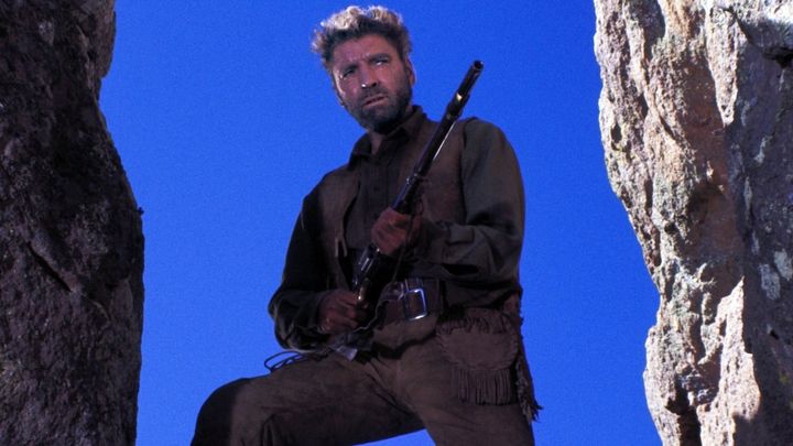 Una scena tratta dal film Joe Bass l'implacabile