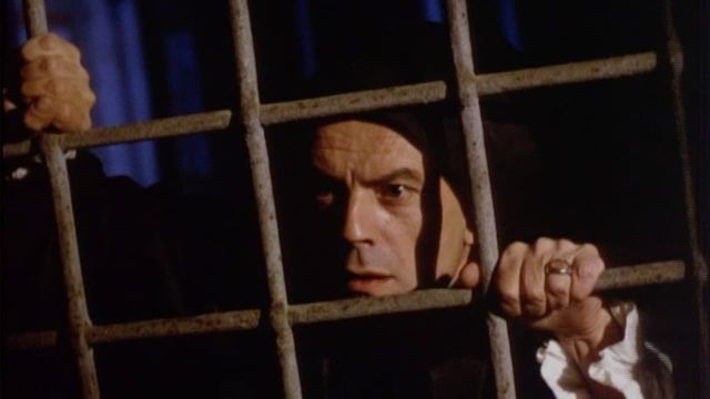 Una scena tratta dal film Confortorio