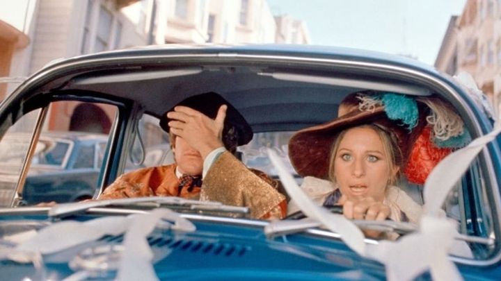 Una scena tratta dal film Ma papà ti manda sola?