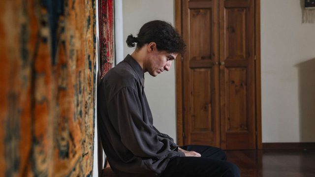 Una scena tratta dal film Franco Battiato - Il lungo viaggio