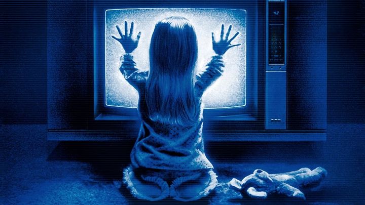 Una scena tratta dal film Poltergeist - Demoniache presenze