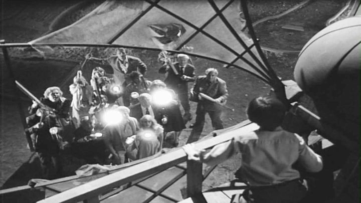 Una scena tratta dal film Frankenweenie