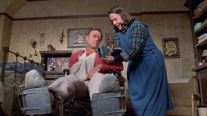 Una scena tratta dal film Misery non deve morire