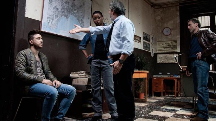 Una scena tratta dal film Song'e Napule