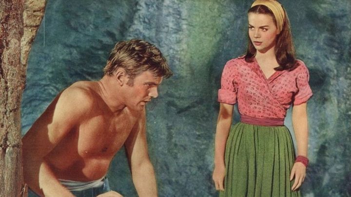 Una scena tratta dal film Le colline bruciano