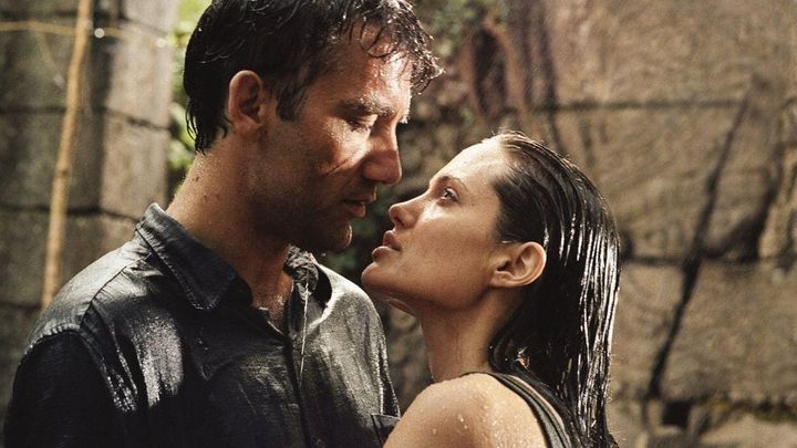 Una scena tratta dal film Beyond Borders - Amore senza confini