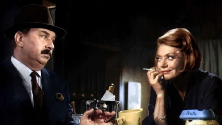 Una scena tratta dal film Maigret a Pigalle