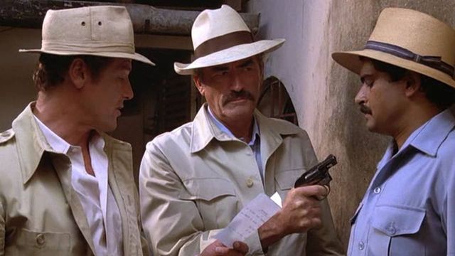 Una scena tratta dal film L'oca selvaggia colpisce ancora