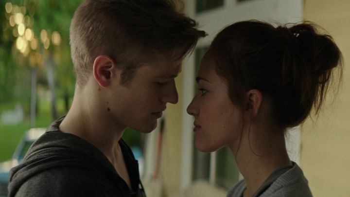 Una scena tratta dal film Bravetown