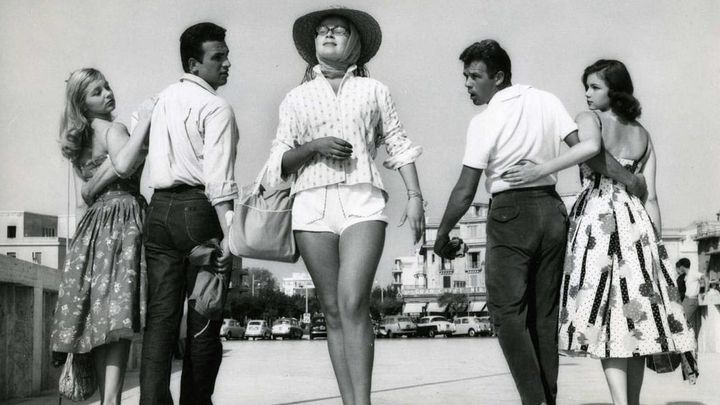 Una scena tratta dal film Belle ma povere