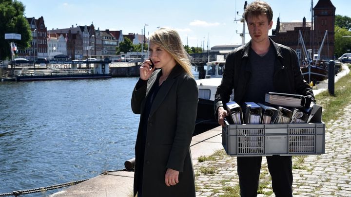 Serie Tv - Nora Weiss